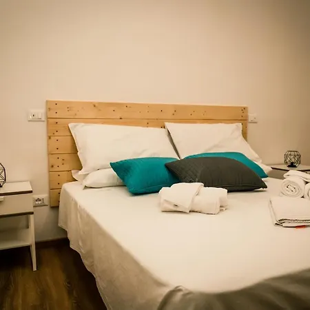 Hostly - Nicole - 2br In Full Center * Pontedera