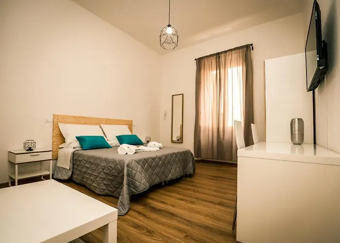 Hostly - Nicole - 2br In Full Center Pontedera